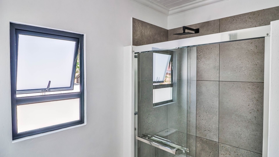 4 Bedroom Property for Sale in Kleinmond Western Cape